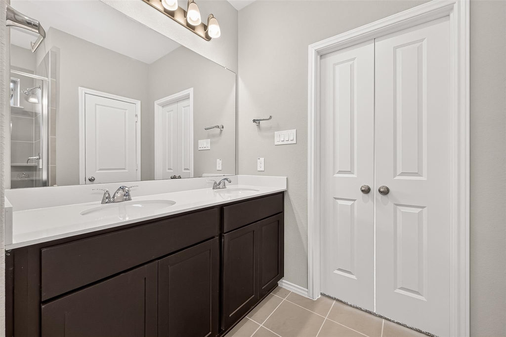 311 Violet Crown Lane - Photo 26