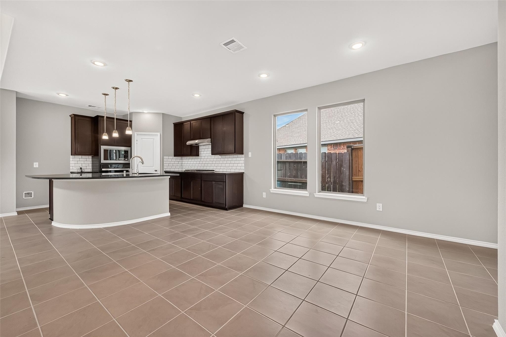 311 Violet Crown Lane - Photo 8