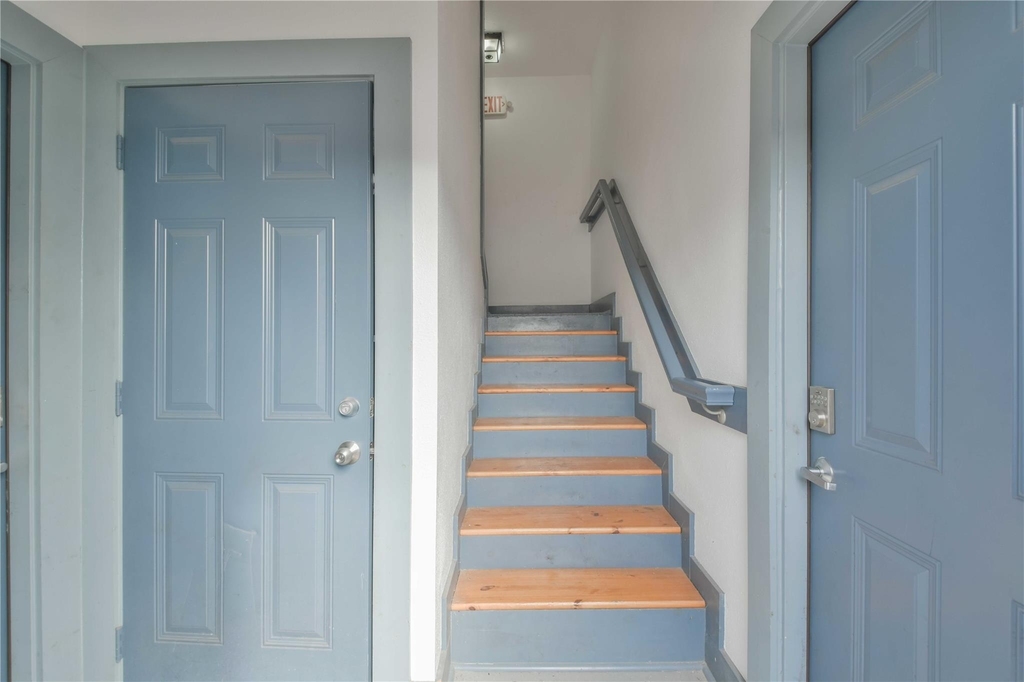 5320 Polk Street - Photo 14