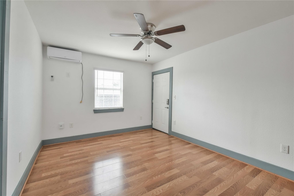 5320 Polk Street - Photo 12