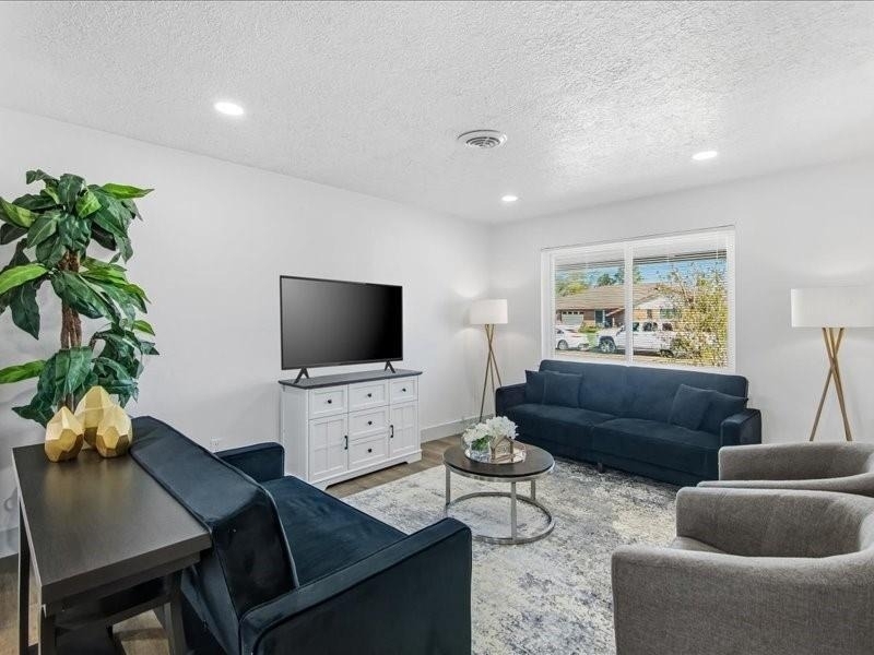6223 Tiffany Drive - Photo 5
