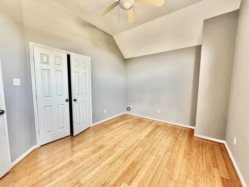 8815 Champion Springs Circle - Photo 12