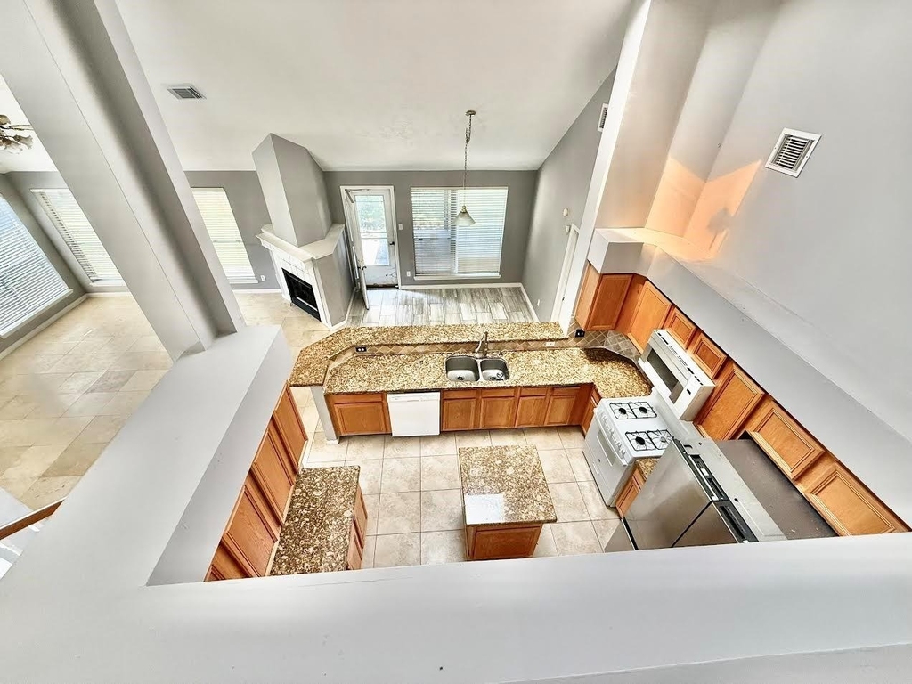 8815 Champion Springs Circle - Photo 7