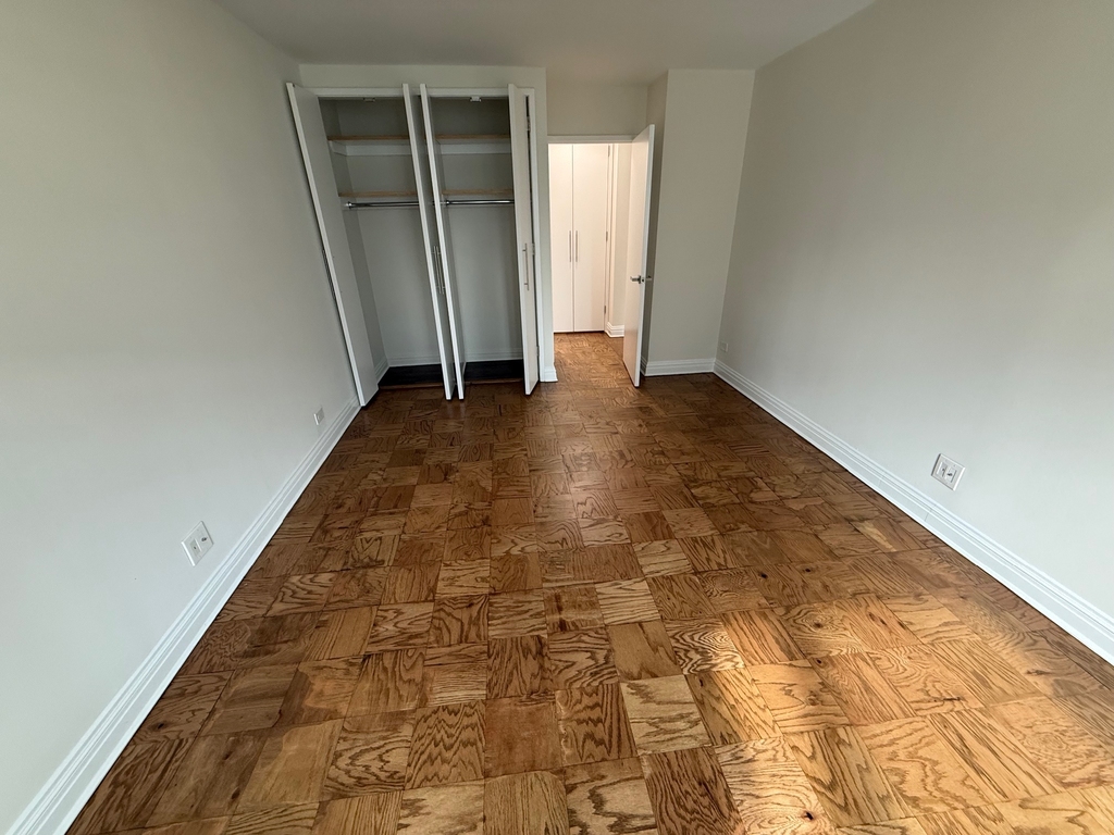 400 East 71st Street - Photo 7
