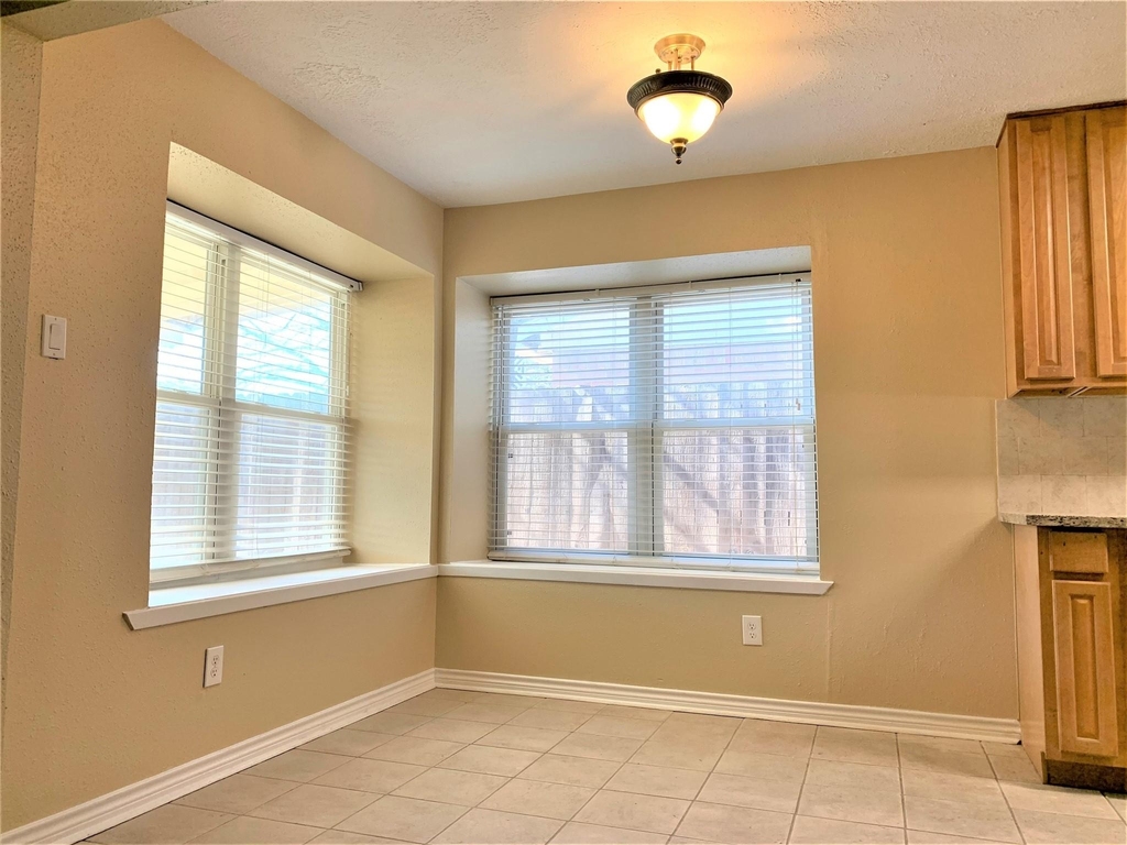 10011 Appleridge Drive - Photo 7