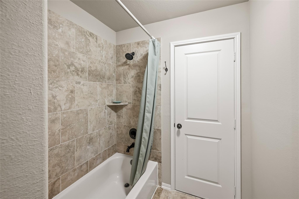 1714 Wickham Reach Drive - Photo 30