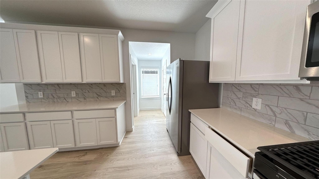 31727 Margaret Woods Lane - Photo 9