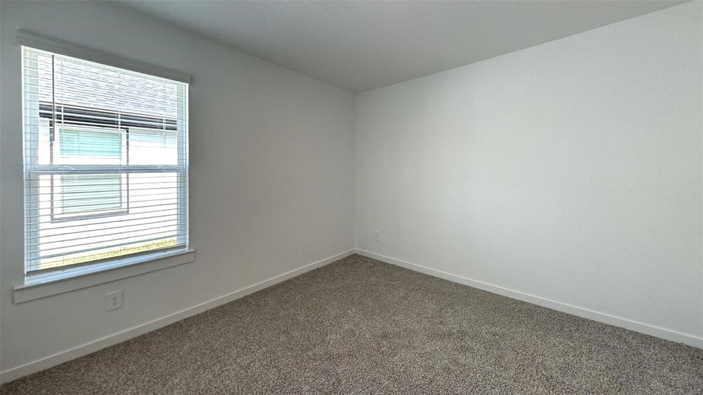 31727 Margaret Woods Lane - Photo 22