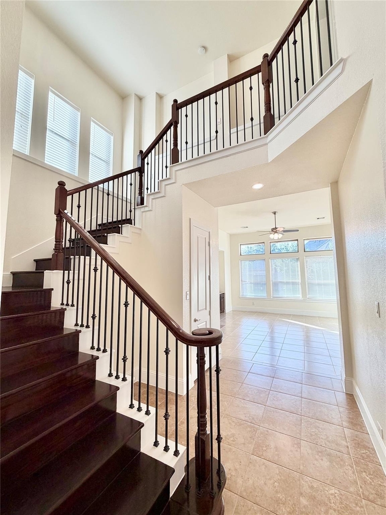 4526 Broken Rock Lane - Photo 4