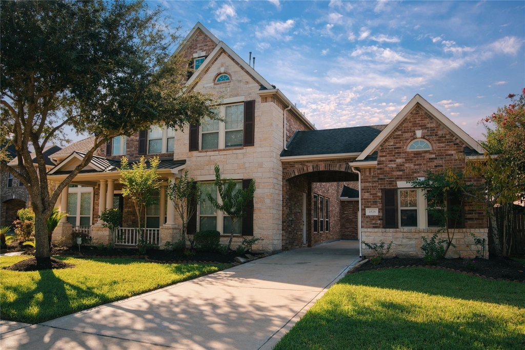 4526 Broken Rock Lane - Photo 1