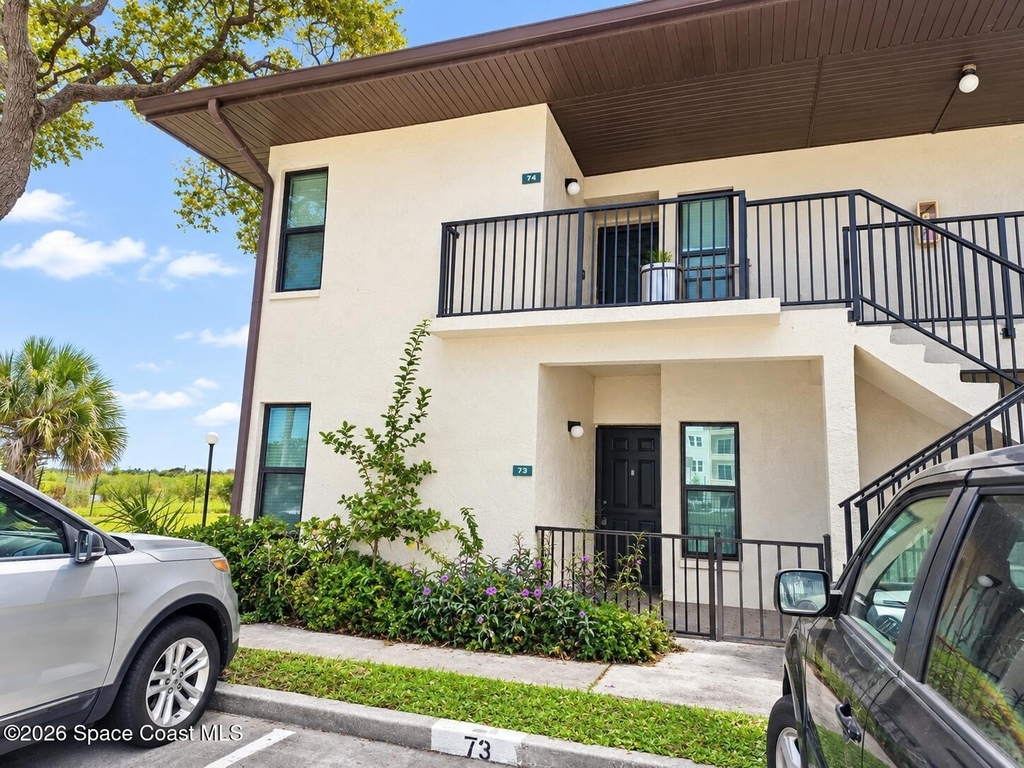 515 Landings Way - Photo 0