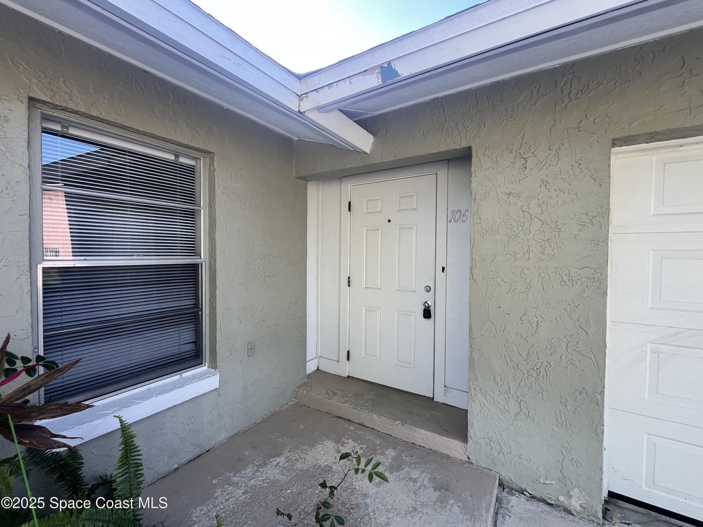 106 Battersea Avenue Ne - Photo 1