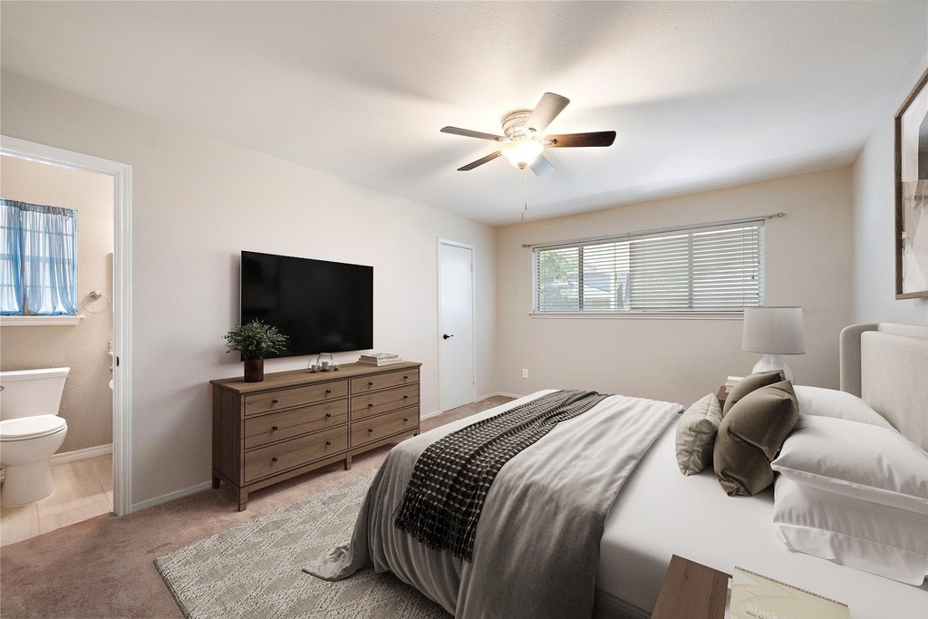 4811 Marywood Drive - Photo 4