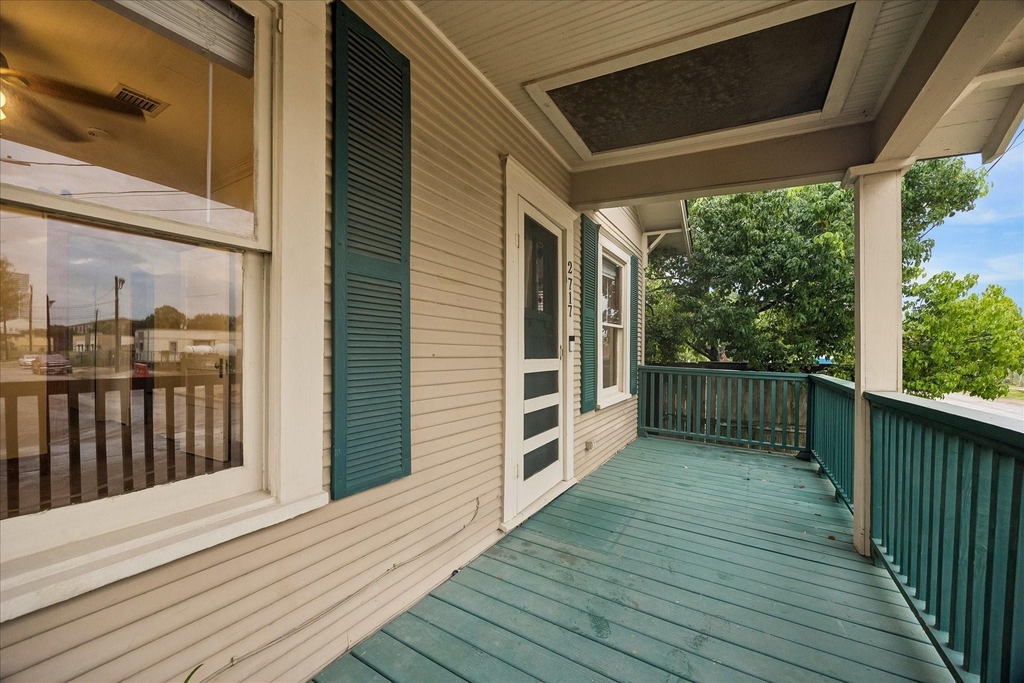 2717 Mcduffie Street - Photo 2