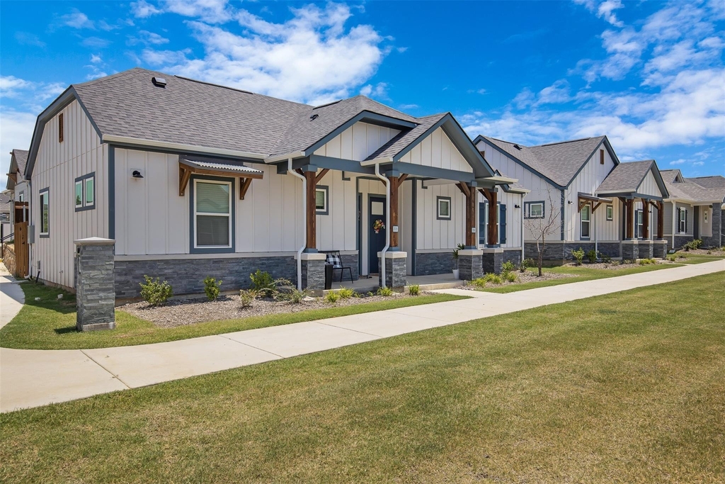 7207 Borland Lane - Photo 1