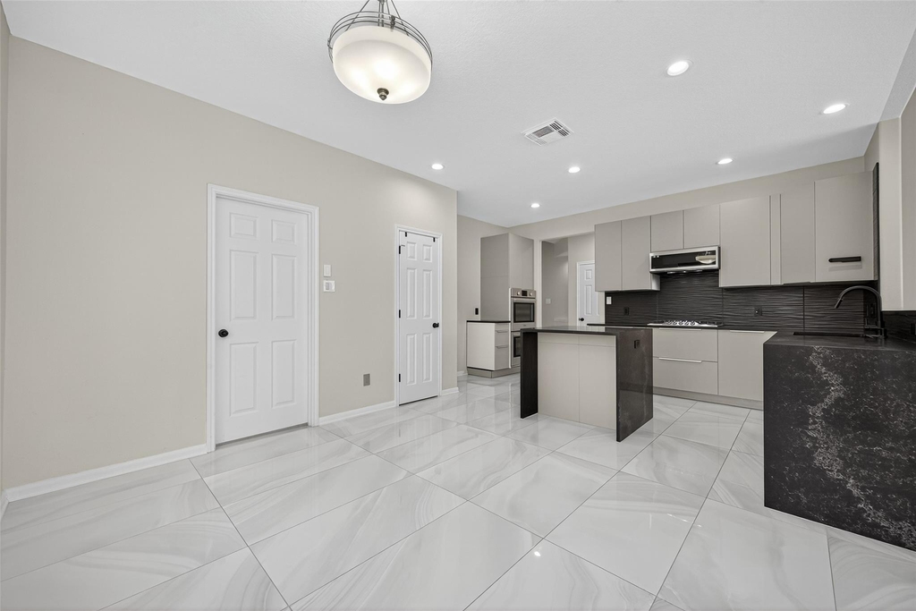 1003 Alp Springs Court - Photo 15
