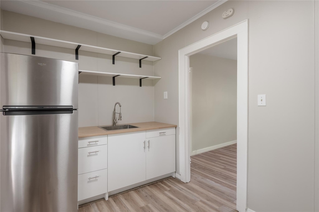 811 Sam Houston Avenue - Photo 6