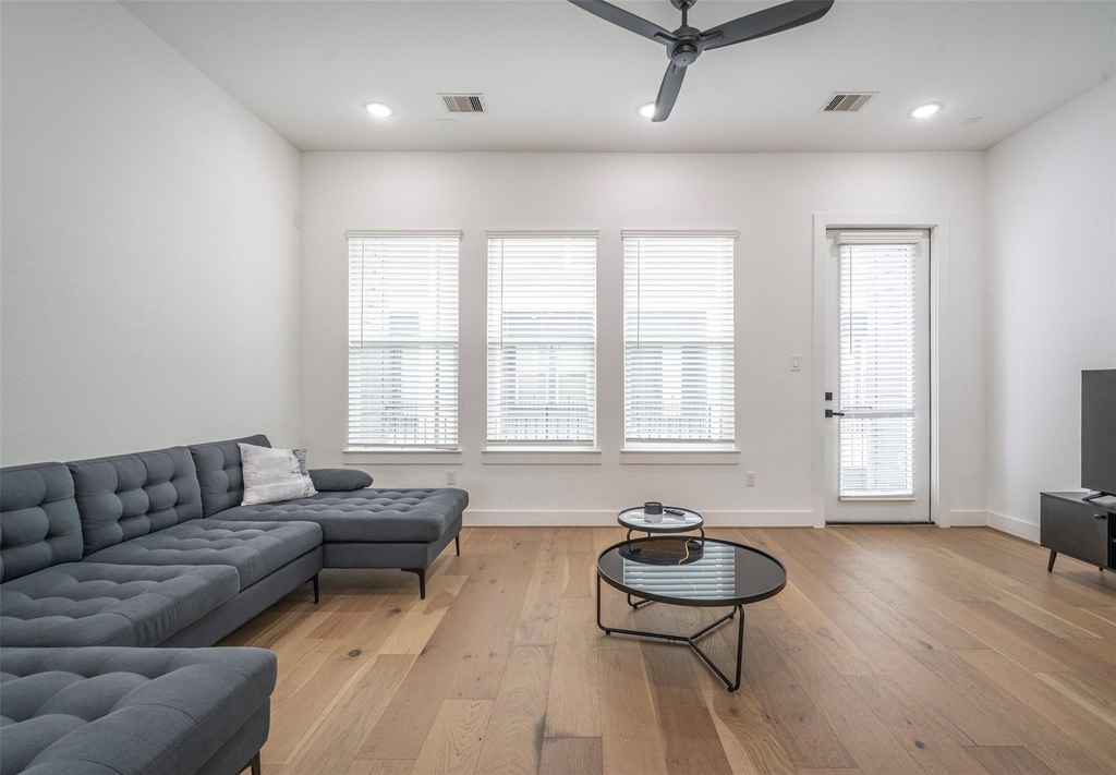 316 Thornton Road - Photo 1