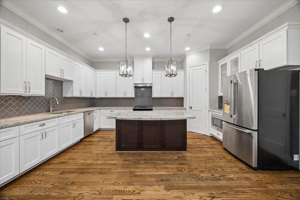 1118 E 24th Street - Photo 5