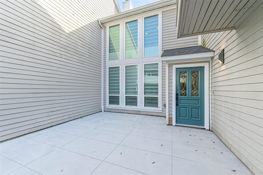 2600 Nantucket Drive - Photo 4