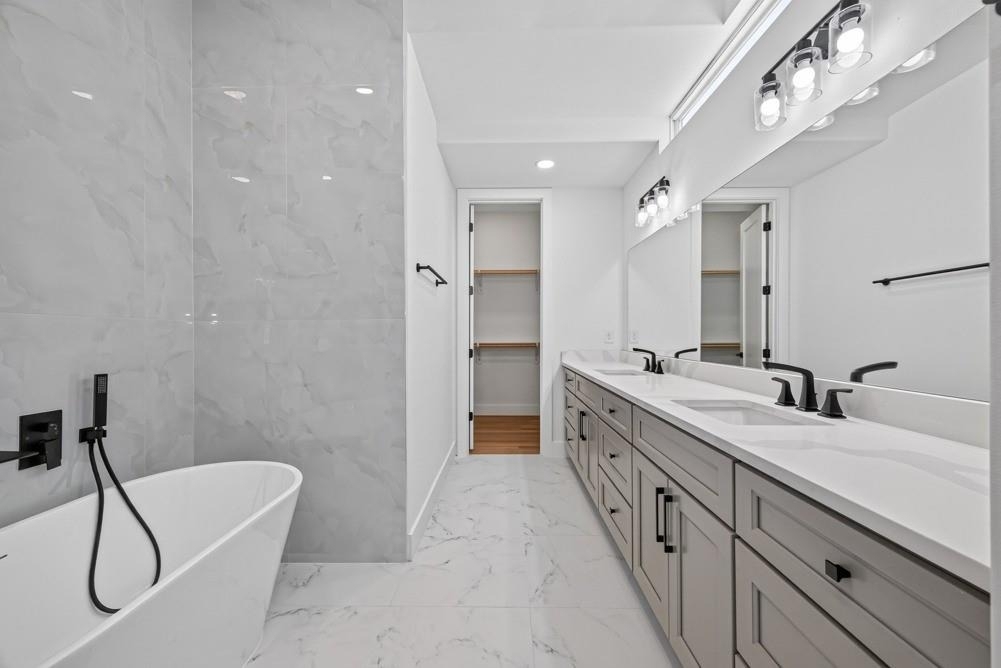 1103 Wilson St - Photo 13