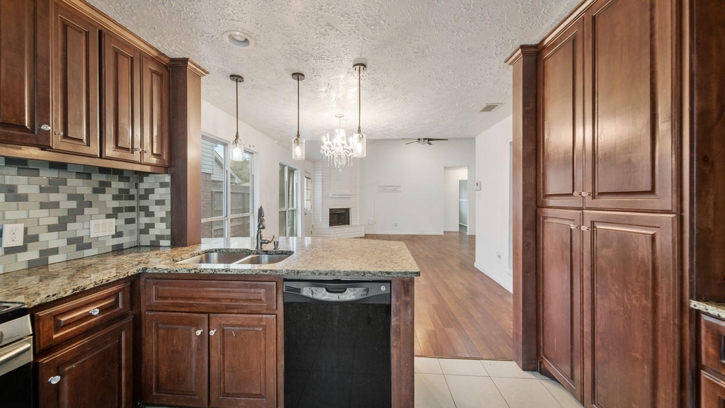 2012 Sandy Knoll Drive - Photo 5