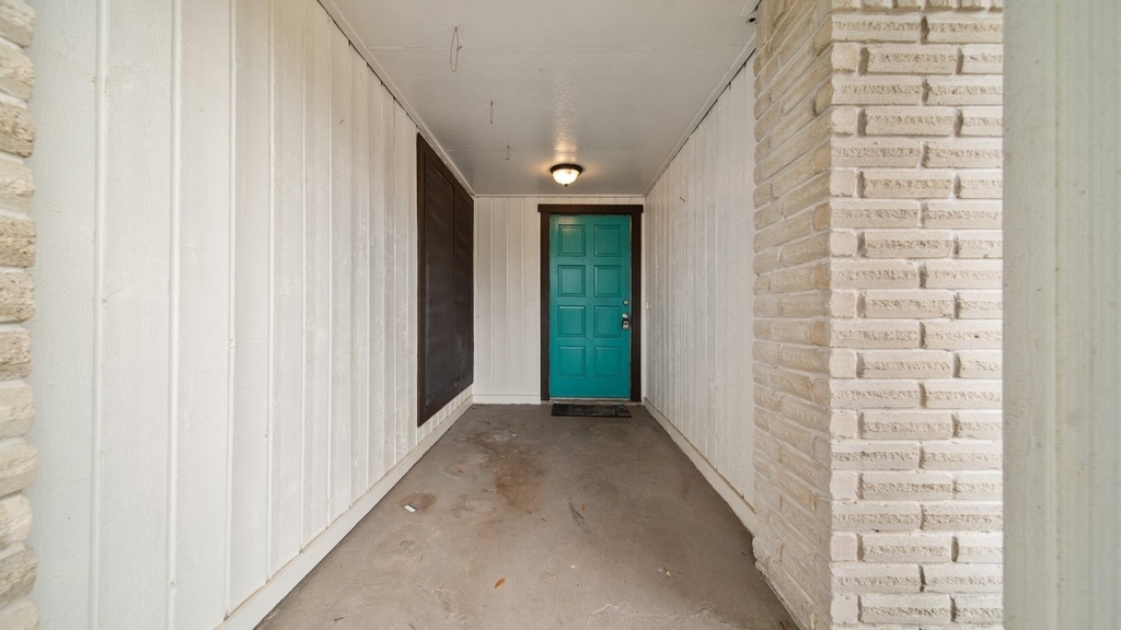 2012 Sandy Knoll Drive - Photo 2