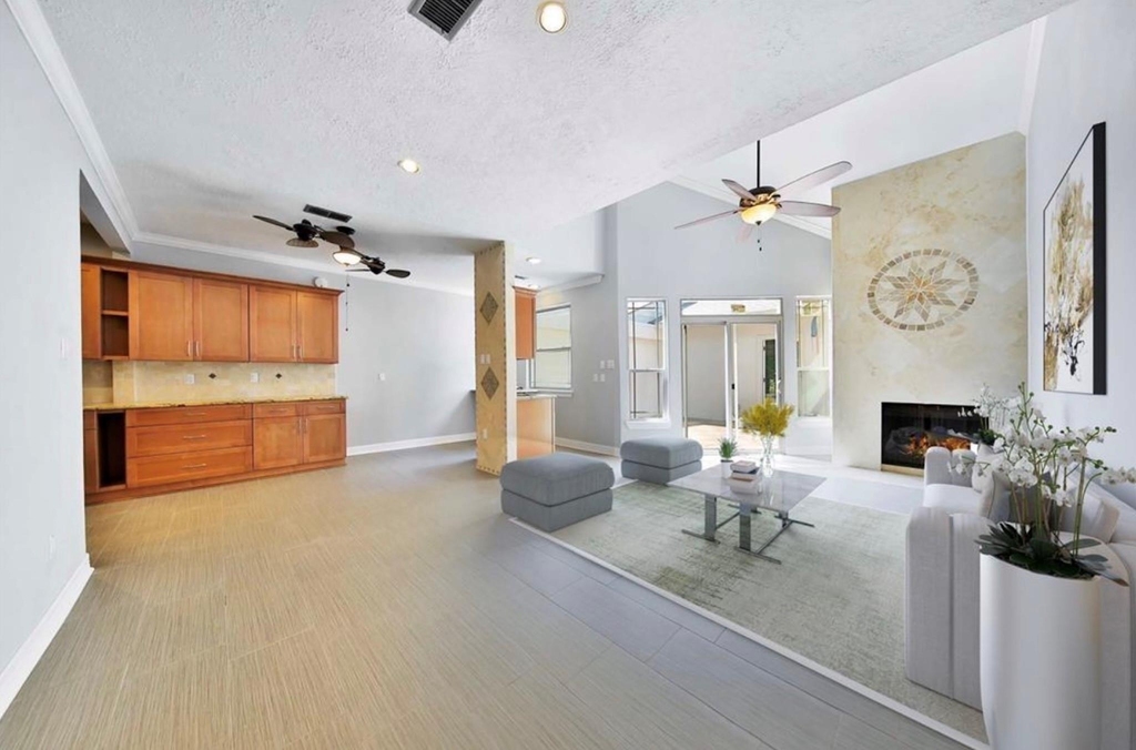 652 N Eldridge Parkway - Photo 8