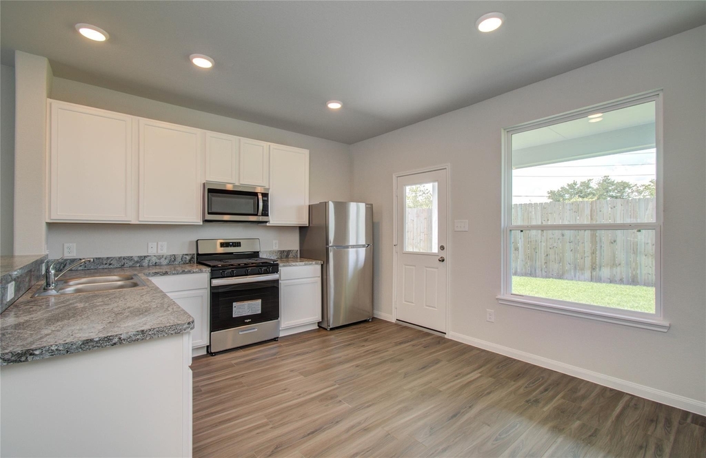 22223 Regal Heights Lane - Photo 7