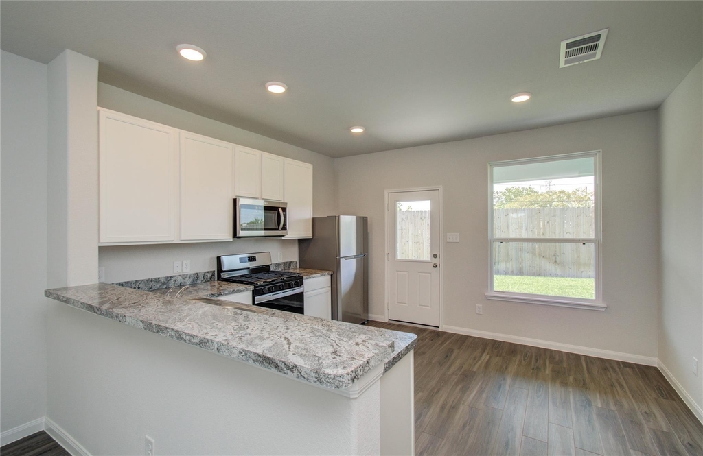 22223 Regal Heights Lane - Photo 5