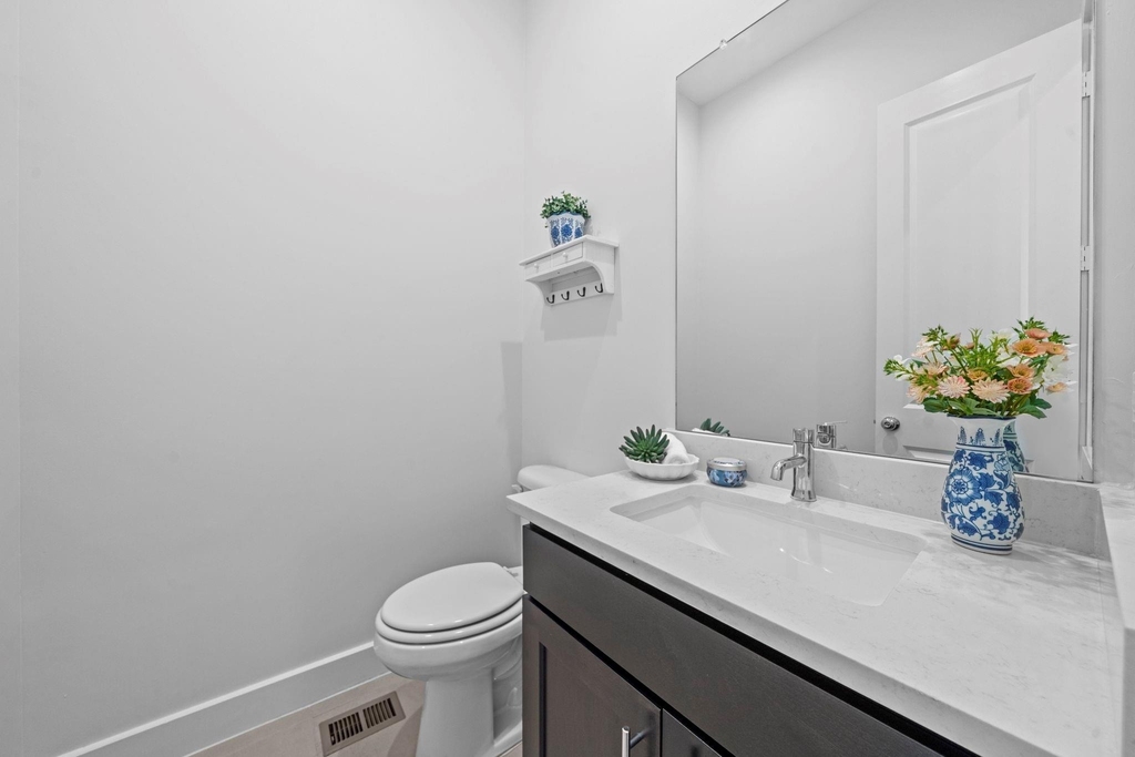 2228 Mcgowen Street - Photo 16