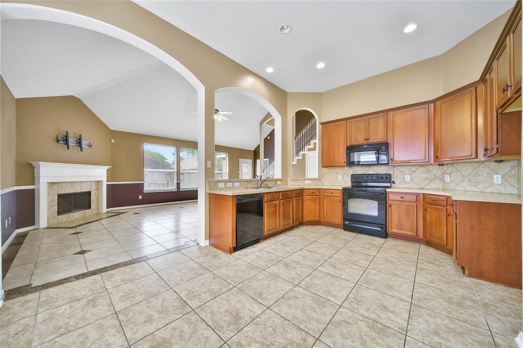20790 Kenswick Park Drive - Photo 9