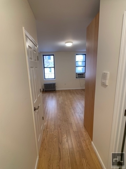 East 89 Street - Photo 3