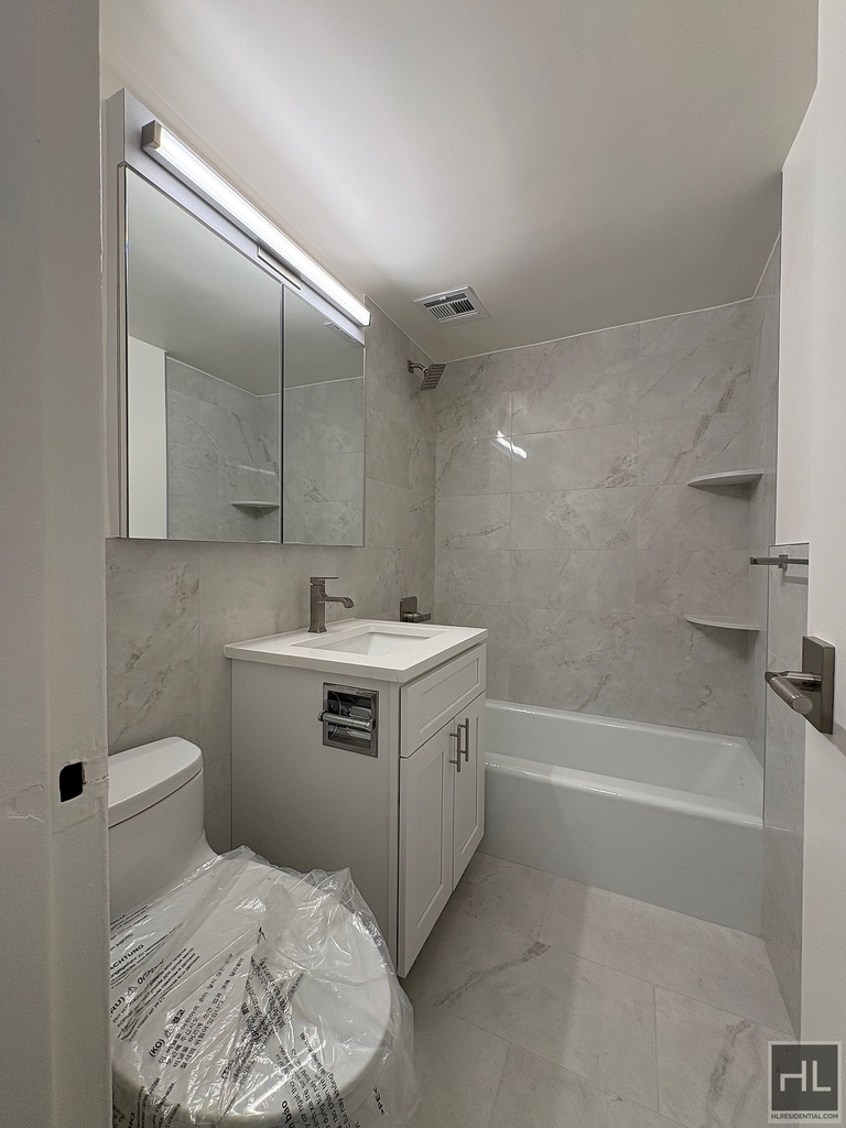 East 79 Street - Photo 6