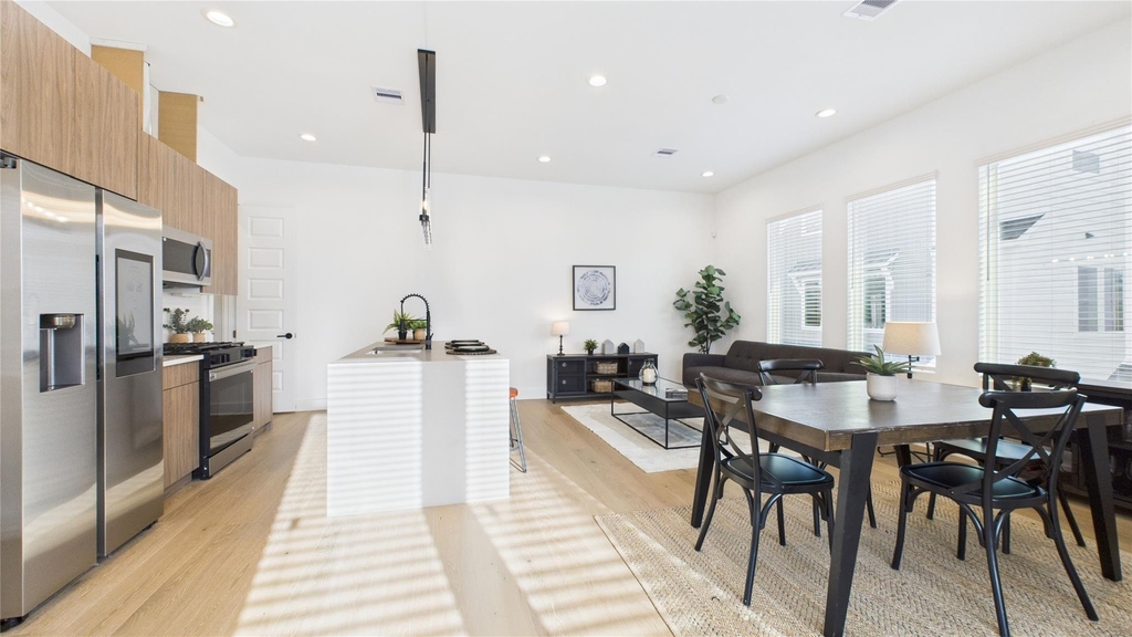 2426 Freeman Street - Photo 13