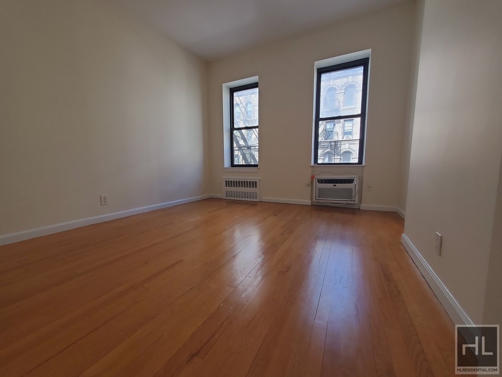 East 91st Street - Photo 1