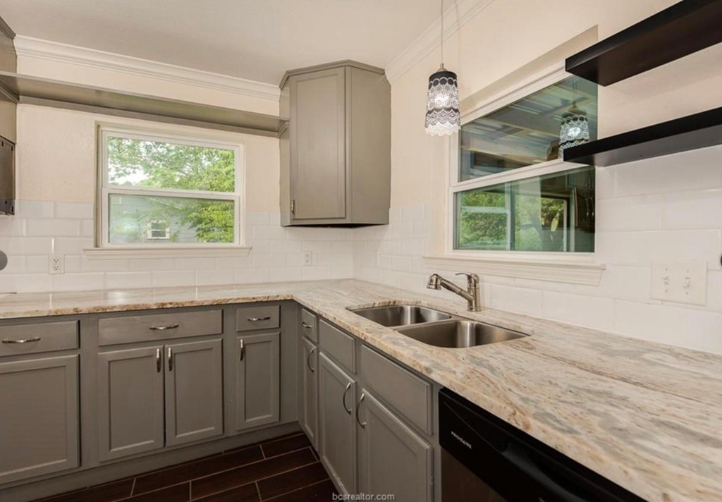 406 Emmett Street - Photo 5