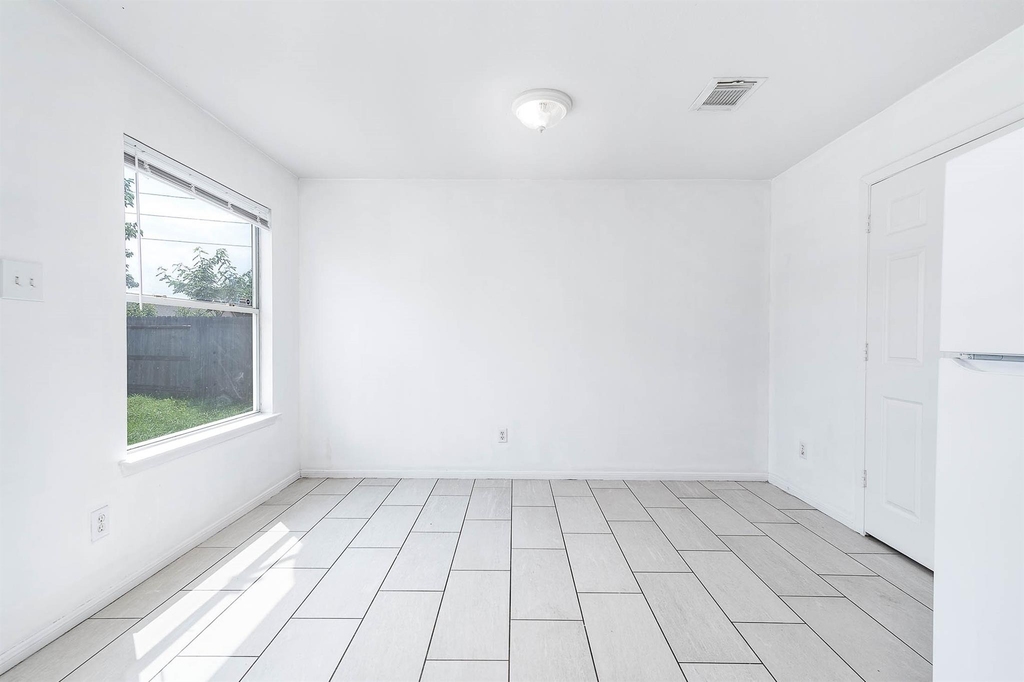 17219 Morning Blossom Place - Photo 14