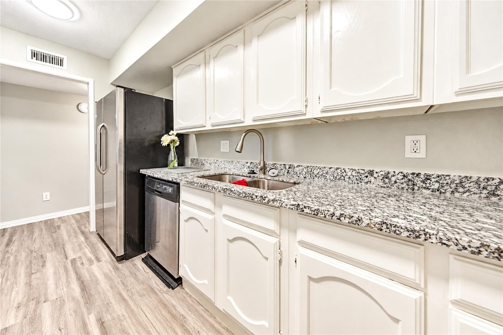 6741 Tara Drive - Photo 14