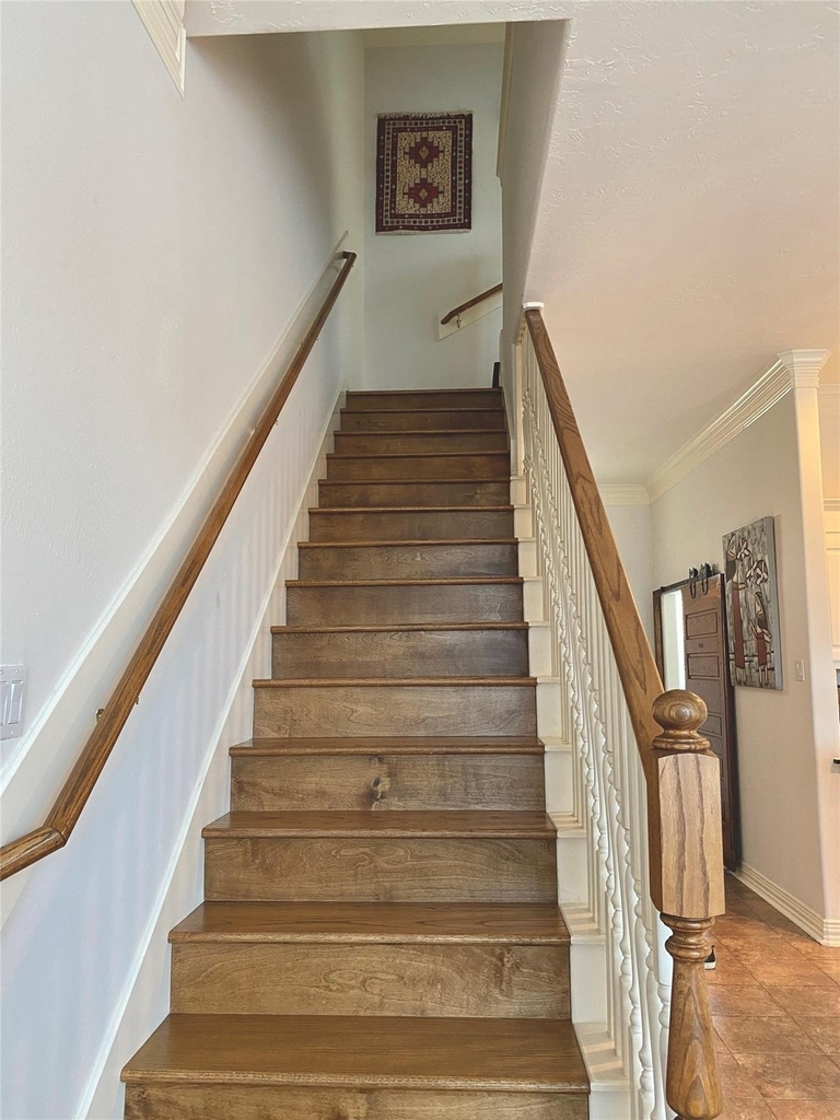 1914 Gentryside Drive - Photo 8