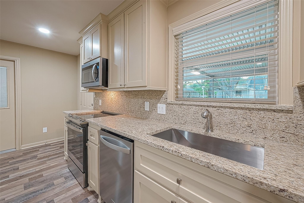 722 Venice Street - Photo 7