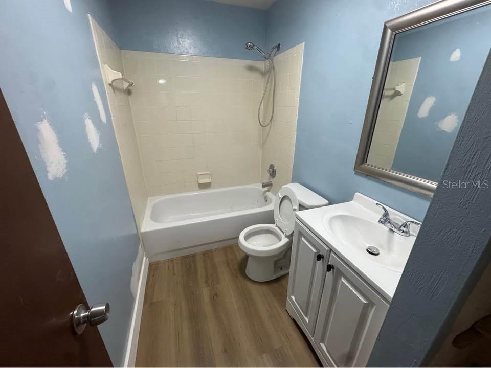404 East Avenue - Photo 14