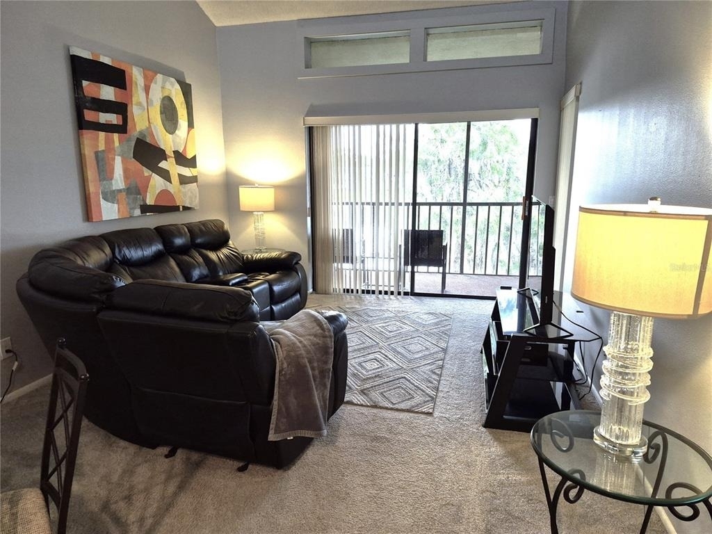 270 Woodlake Wynde - Photo 7