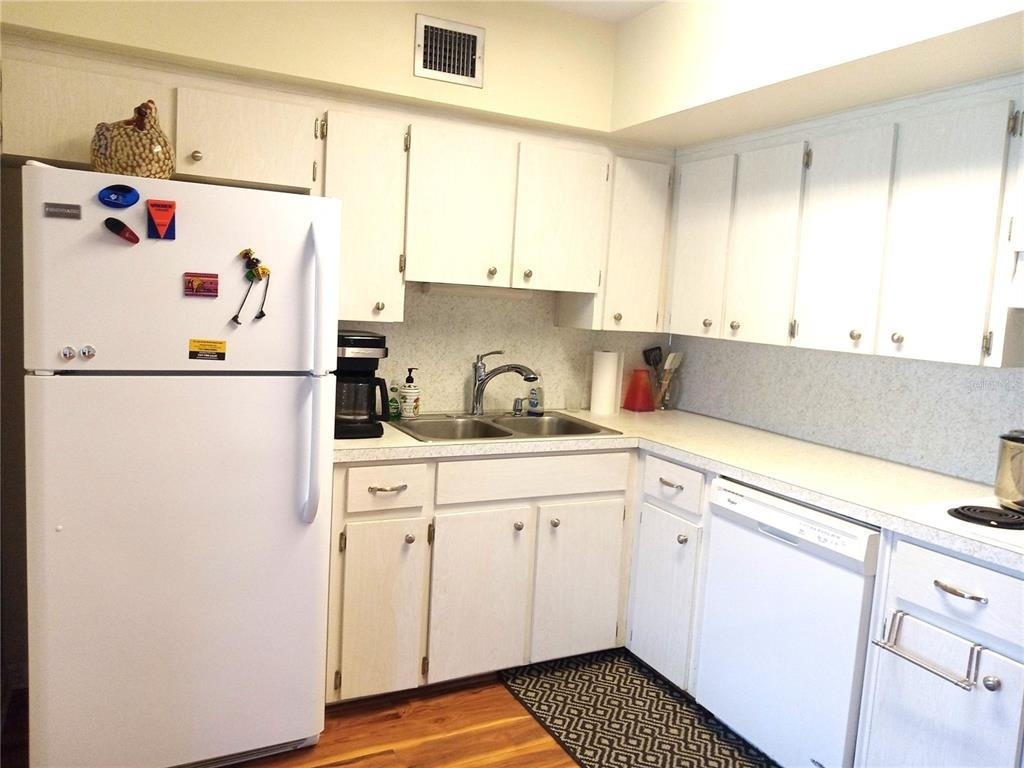 2041 Australia Way W - Photo 12