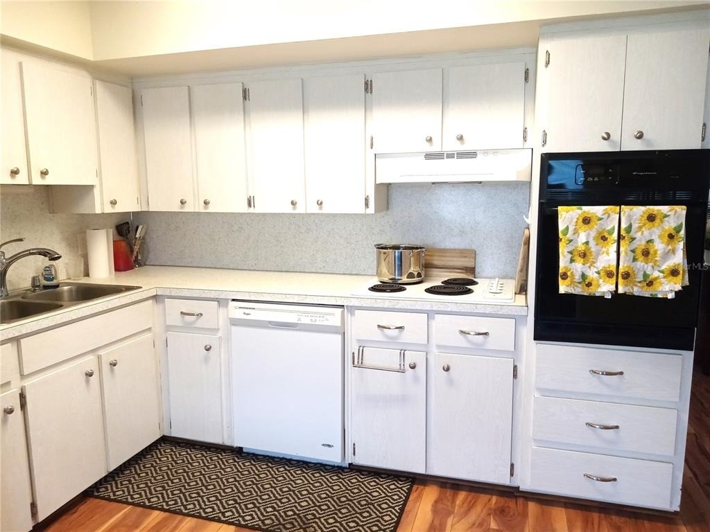 2041 Australia Way W - Photo 13