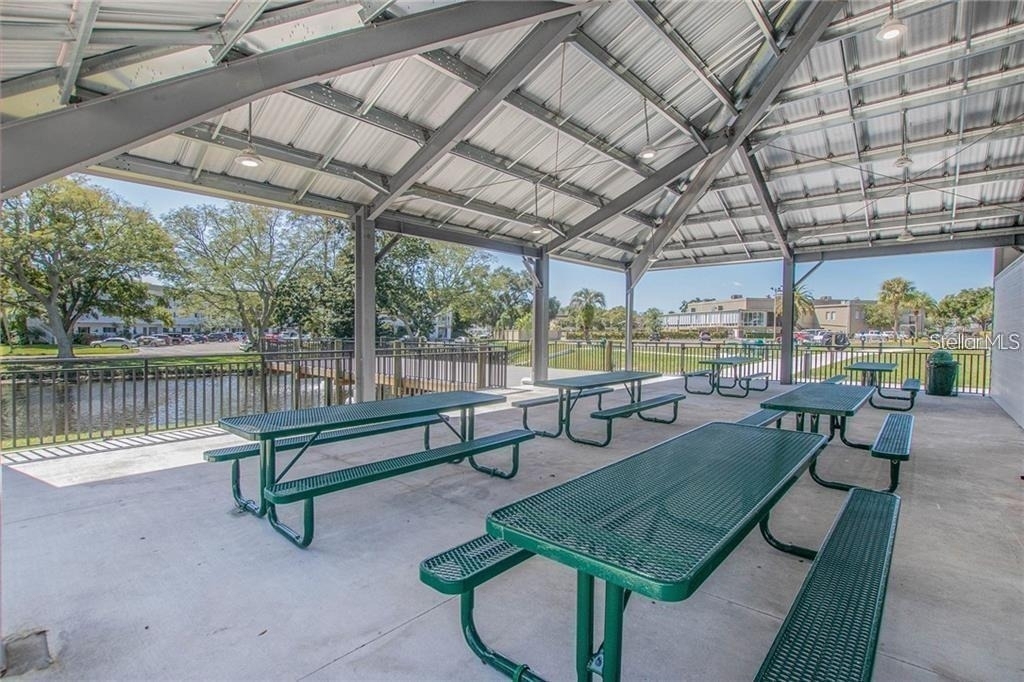 2041 Australia Way W - Photo 45
