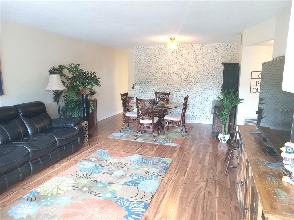 2041 Australia Way W - Photo 3