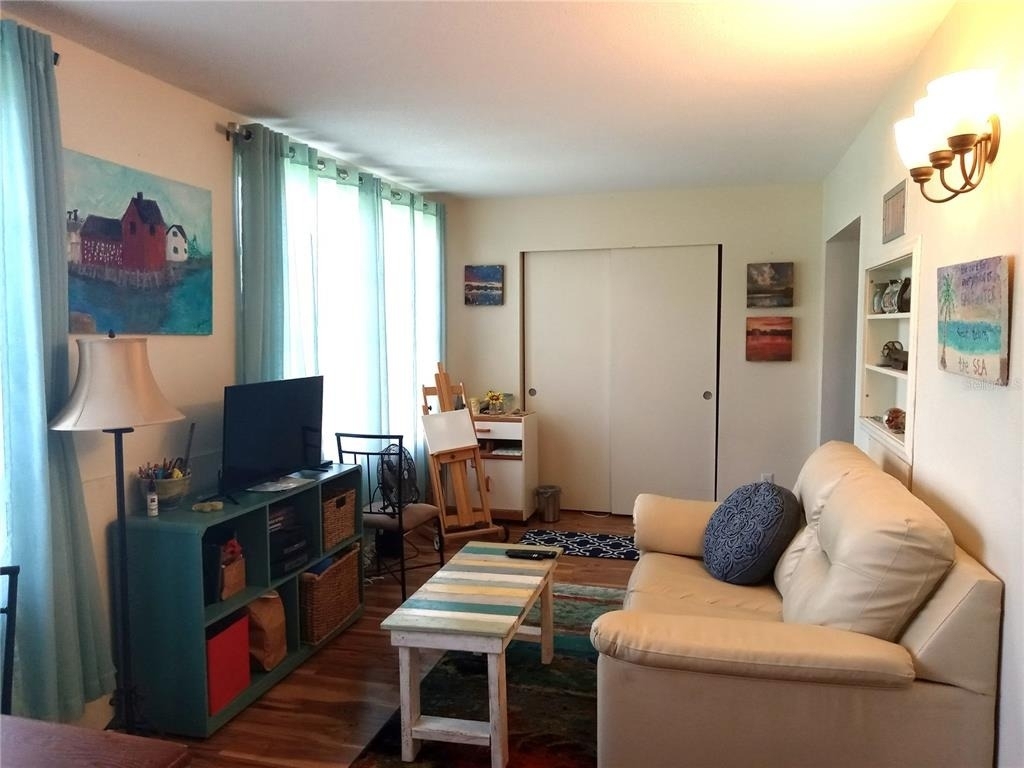 2041 Australia Way W - Photo 18