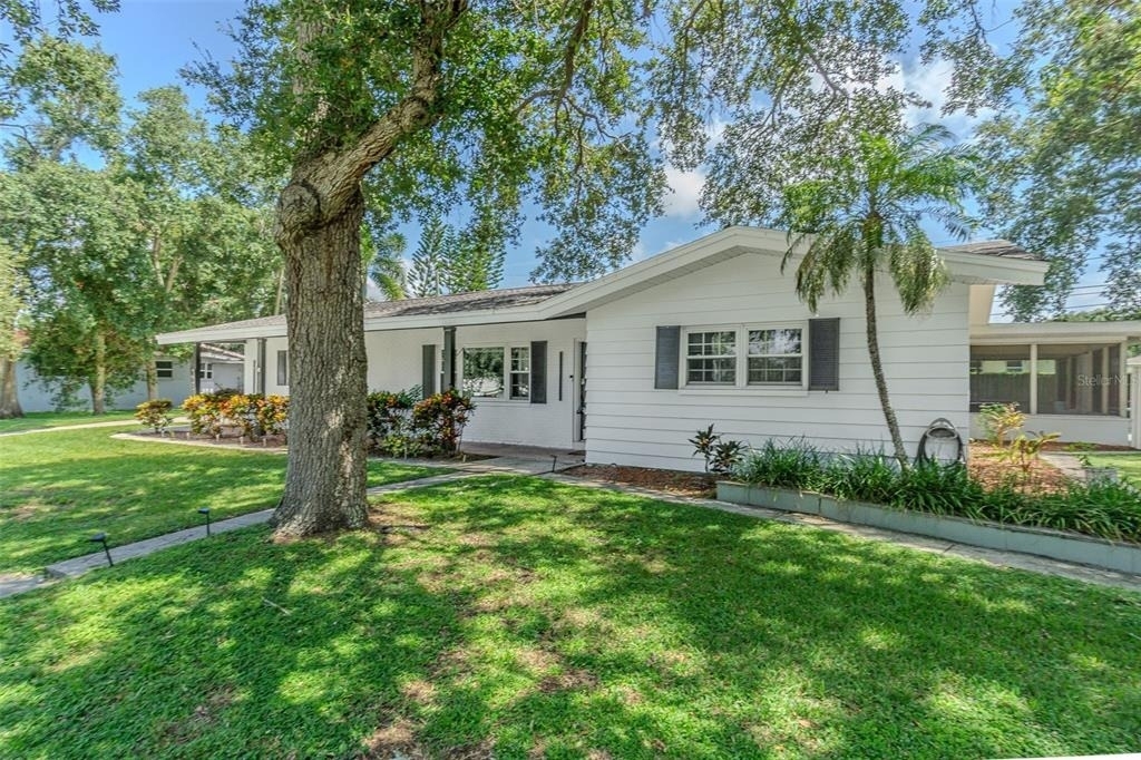 863 Bay Breeze Terrace - Photo 1