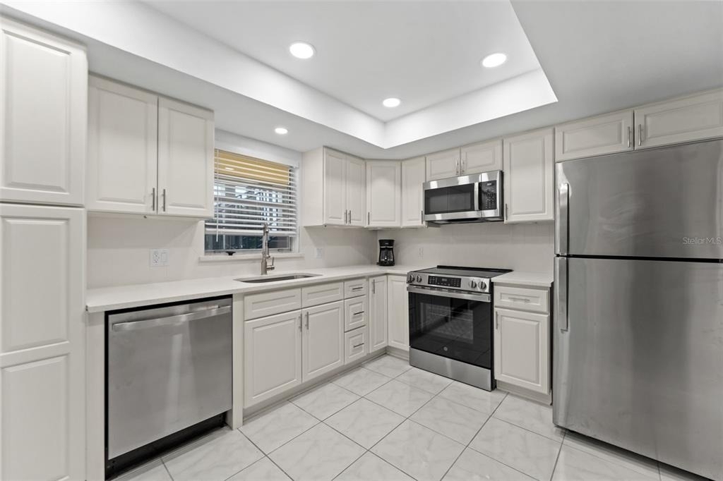 4700 Cove Circle - Photo 14